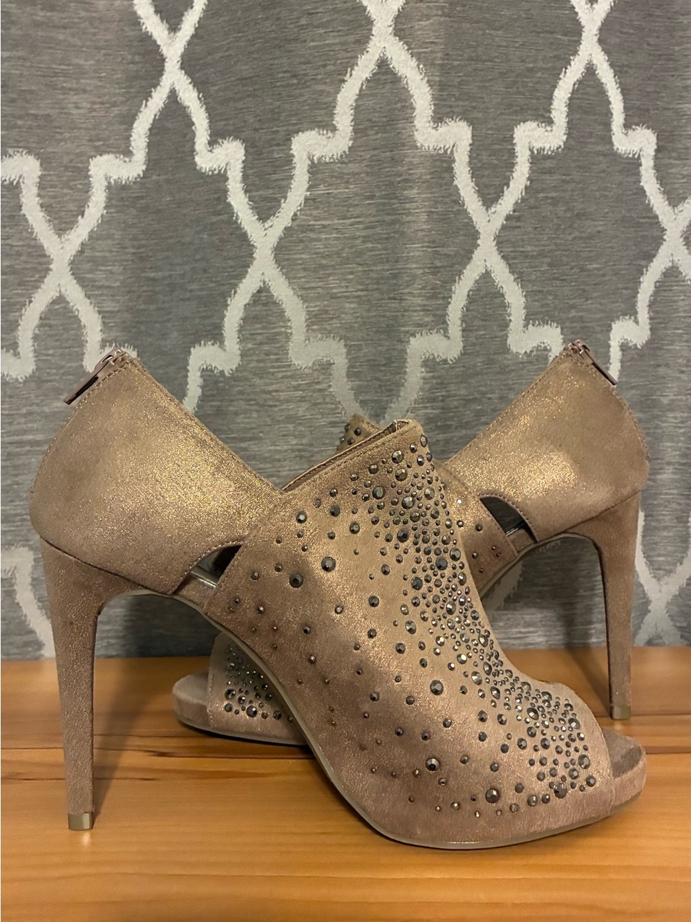 NWOT! Jennifer Lopez Taupe Studded Peep-Toe Stiletto Booties - Picture 5 of 11